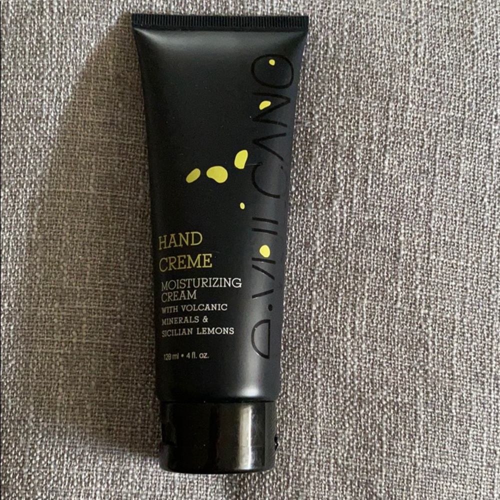 E•vulcano Hand creme.